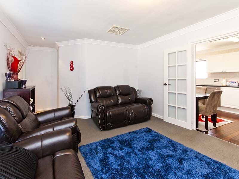 8 Heather Street, Martin WA 6110