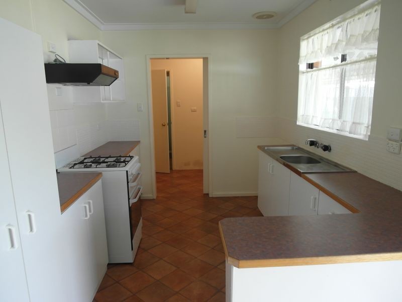19 Nardoo Way, Maddington WA 6109