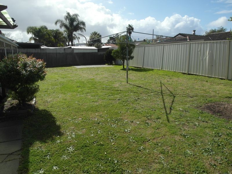 19 Nardoo Way, Maddington WA 6109