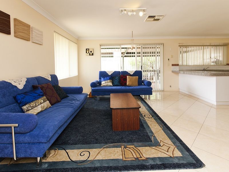 15 Mackay Crescent, Gosnells WA 6110
