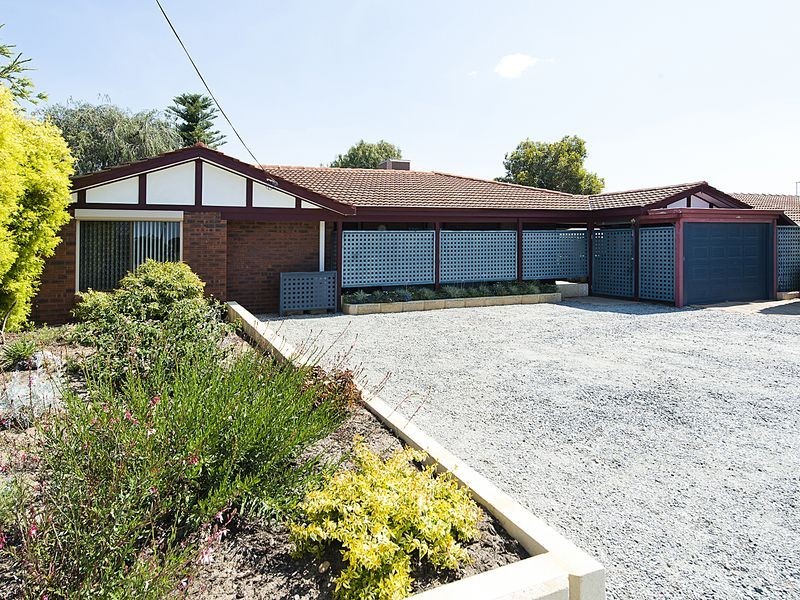 52 Wooramel Crescent, Gosnells WA 6110