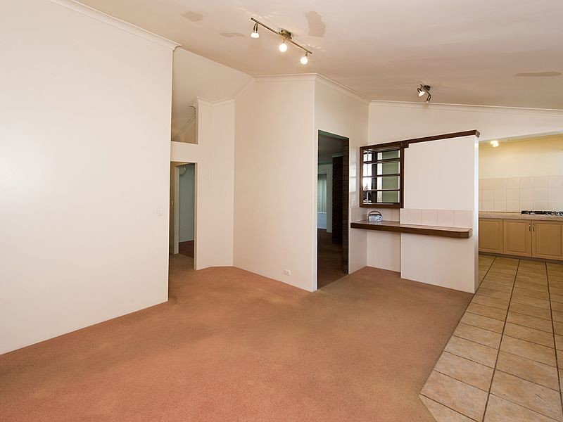 52 Wooramel Crescent, Gosnells WA 6110