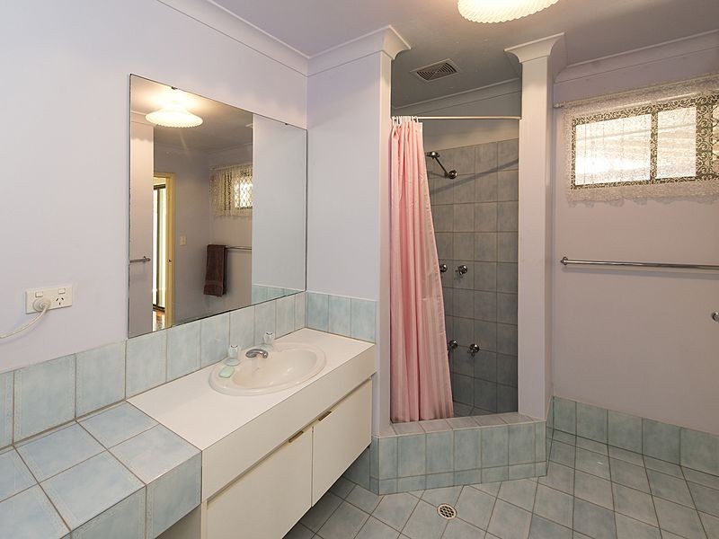 52 Wooramel Crescent, Gosnells WA 6110