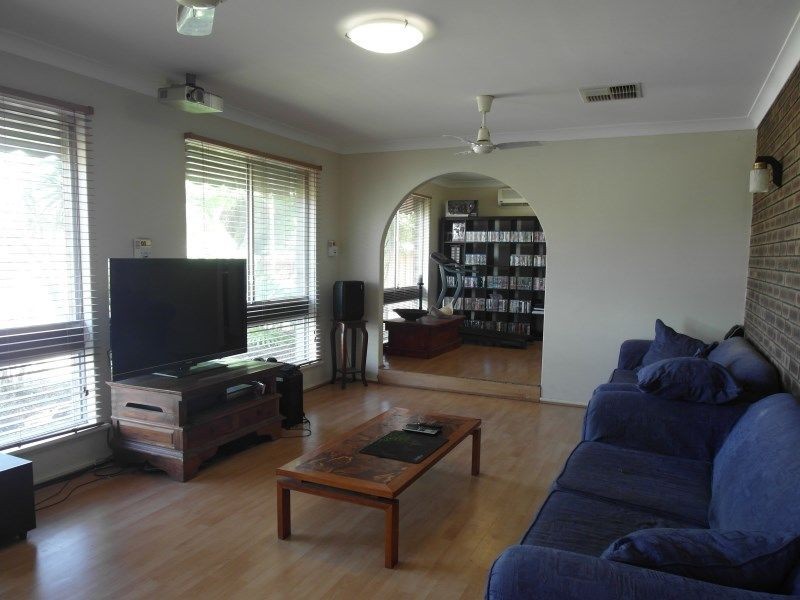 11 Wooramel Crescent, Gosnells WA 6110