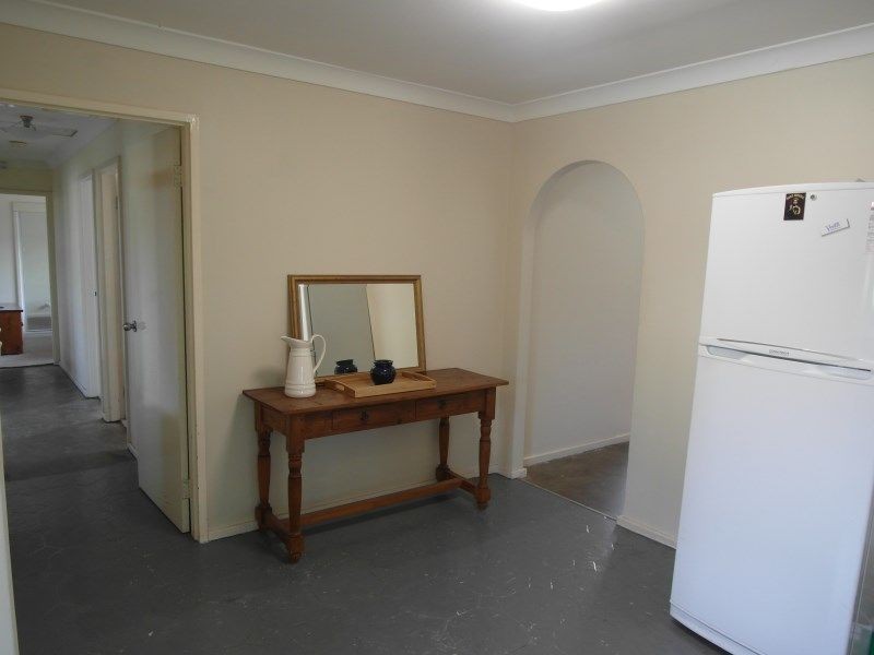 11 Wooramel Crescent, Gosnells WA 6110