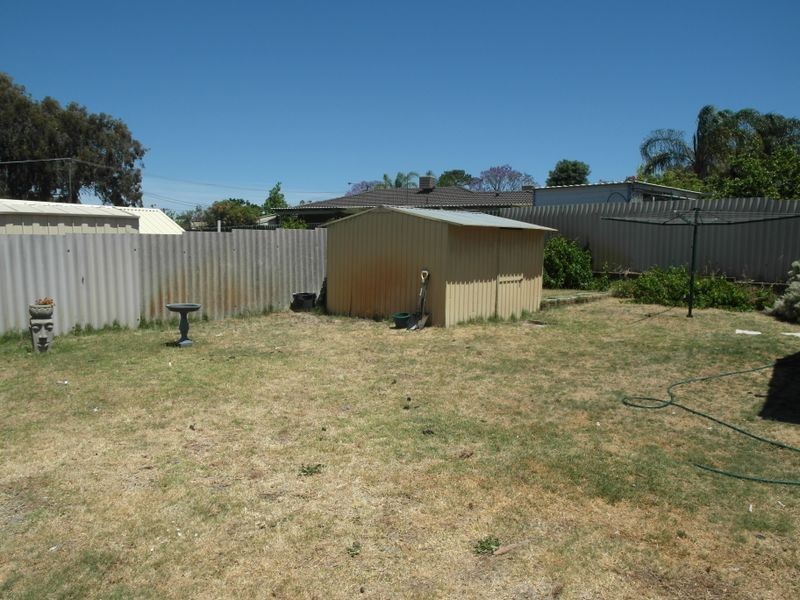 23 Partridge Way, Thornlie WA 6108