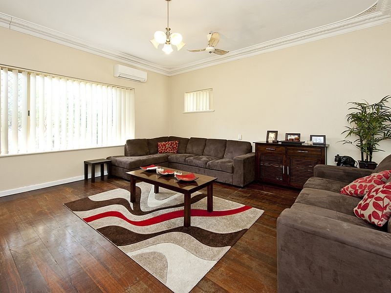 36/208 Burslem Drive, Maddington WA 6109