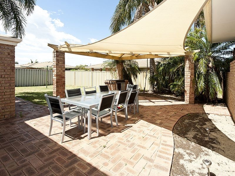 36/208 Burslem Drive, Maddington WA 6109