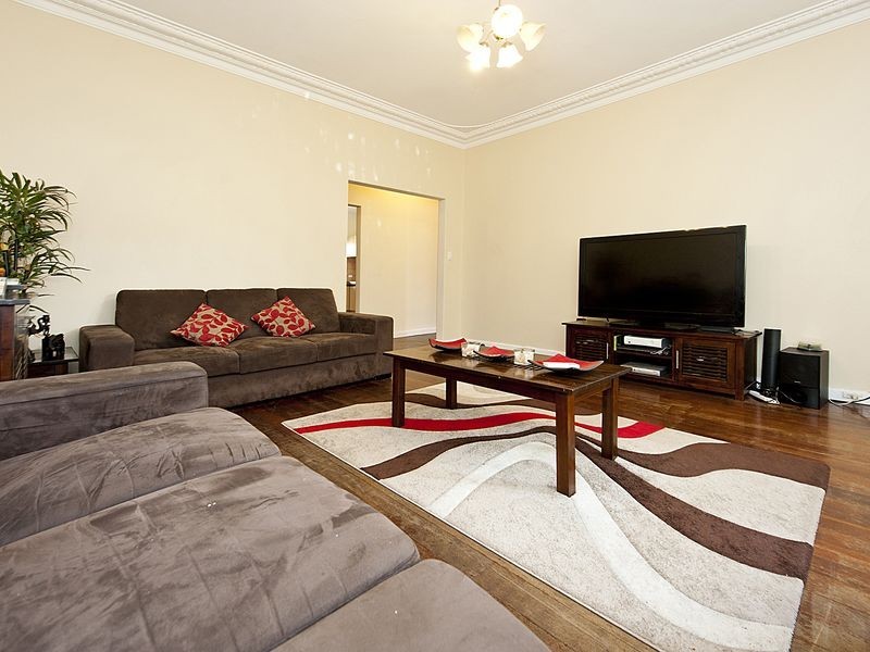 36/208 Burslem Drive, Maddington WA 6109