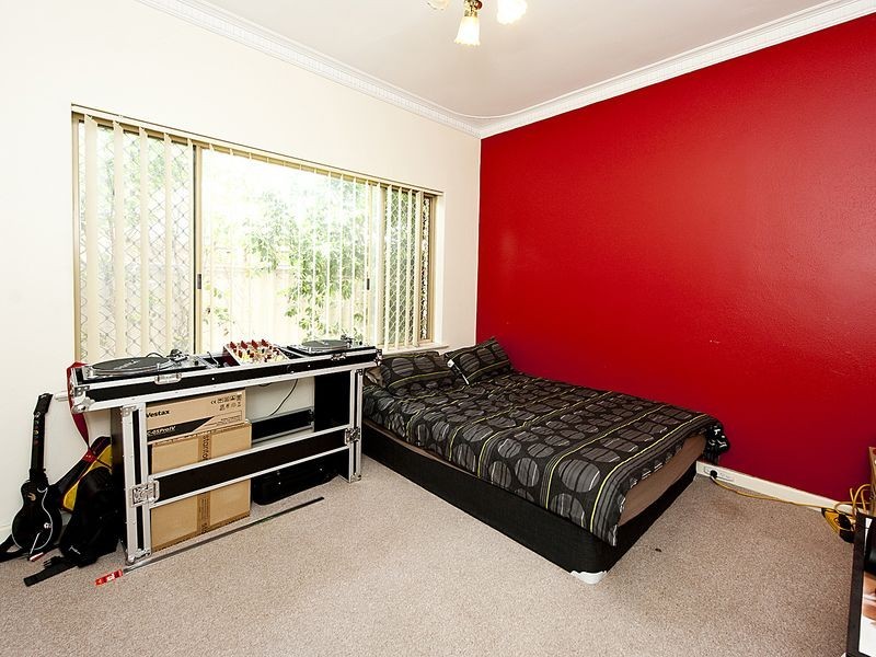 36/208 Burslem Drive, Maddington WA 6109