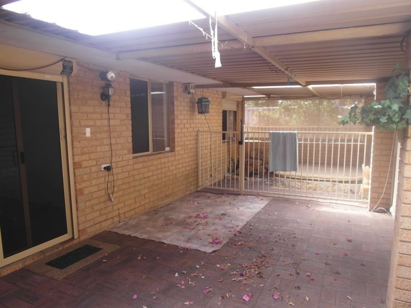 16B Dorigo Place, Gosnells WA 6110