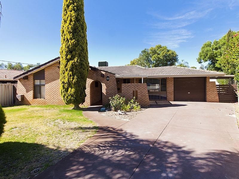 16 Windsor Drive, Gosnells WA 6110