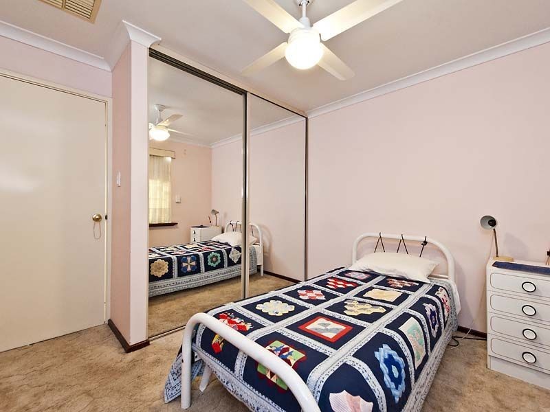 1/67 Eudoria Street, Gosnells WA 6110