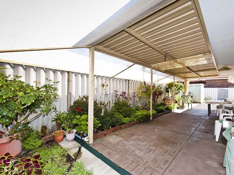 1/67 Eudoria Street, Gosnells WA 6110