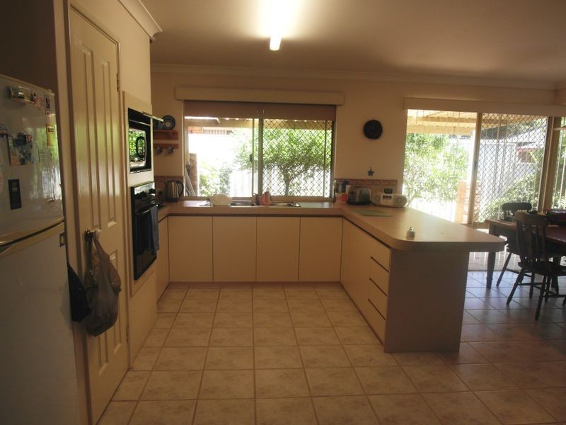 2/36 Dorothy Street, Gosnells WA 6110