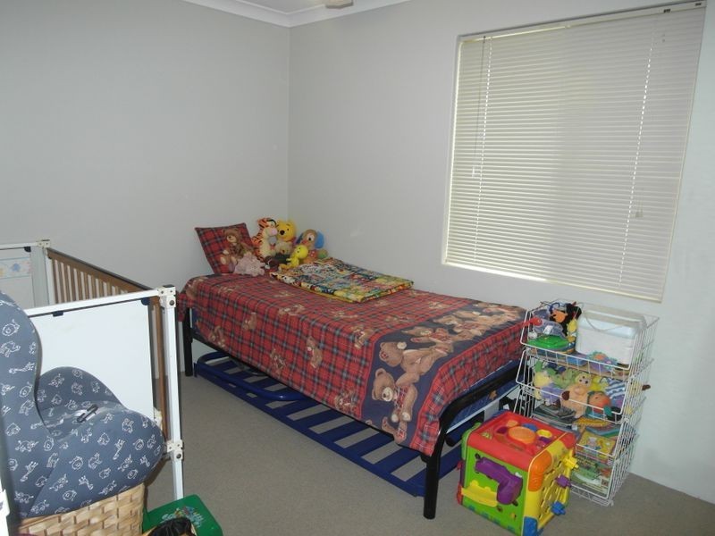 19B Nullagine Way, Gosnells WA 6110