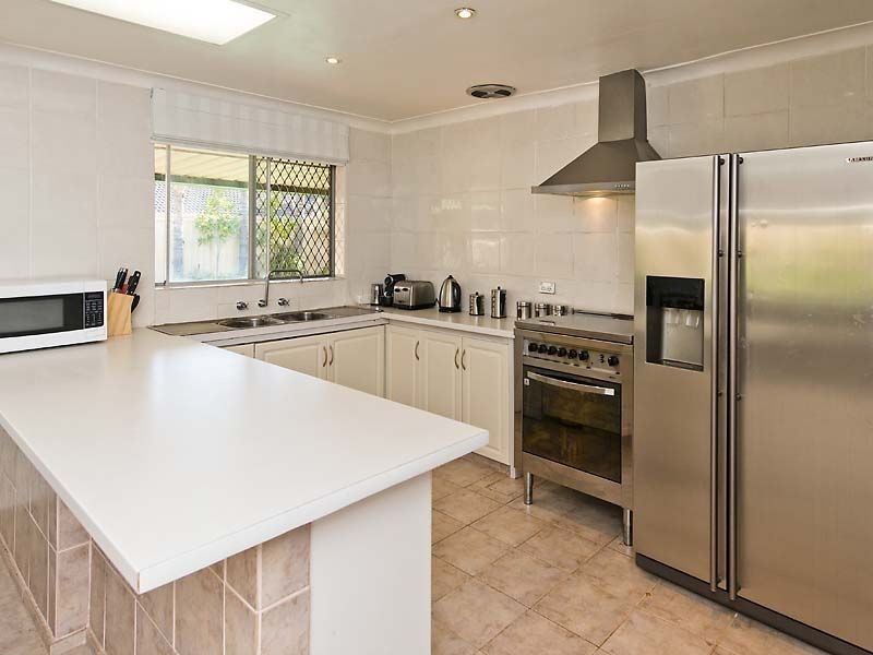 96 Southern River Road, Gosnells WA 6110