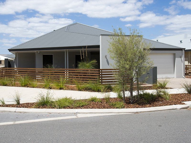 37 Strathclyde Circuit, Champion Lakes WA 6111