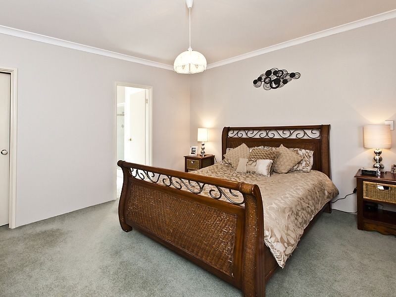 30 Kilmurray Elbow, Huntingdale WA 6110