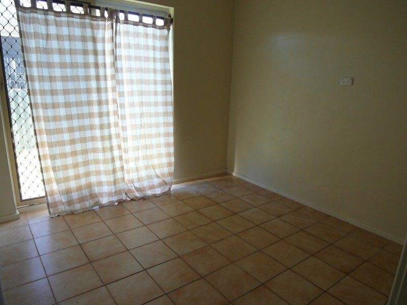 22 Hemeleers Street, Gosnells WA 6110