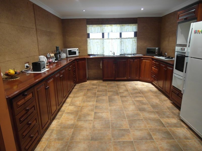 24 Stephen Street, Orange Grove WA 6109