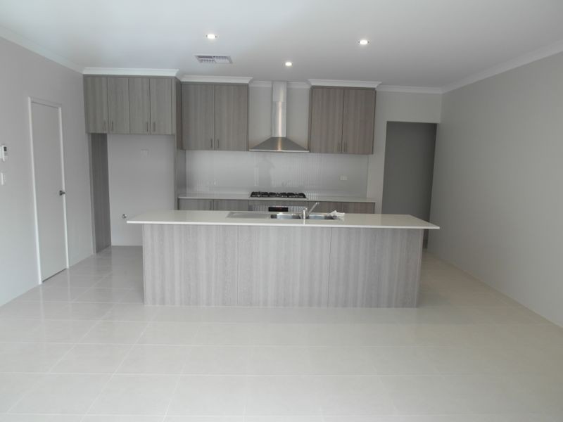 23 Casitas Street, Champion Lakes WA 6111