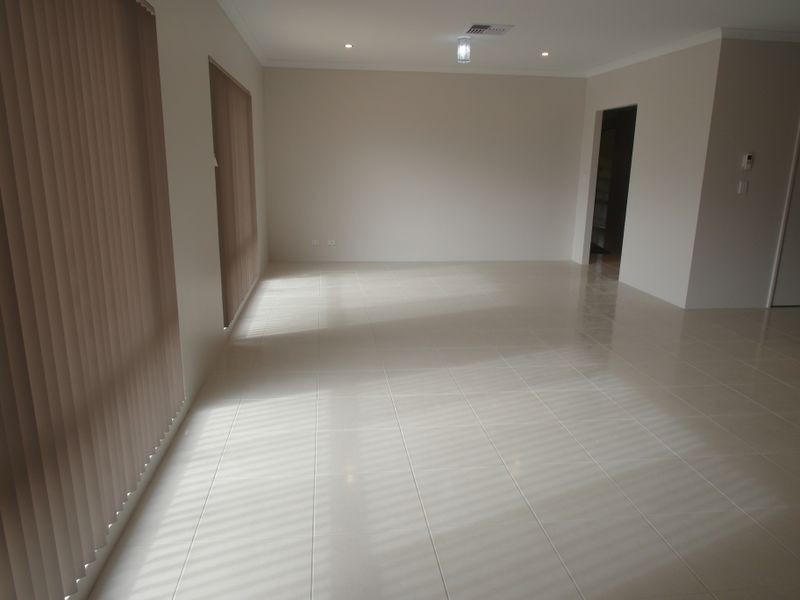 23 Casitas Street, Champion Lakes WA 6111