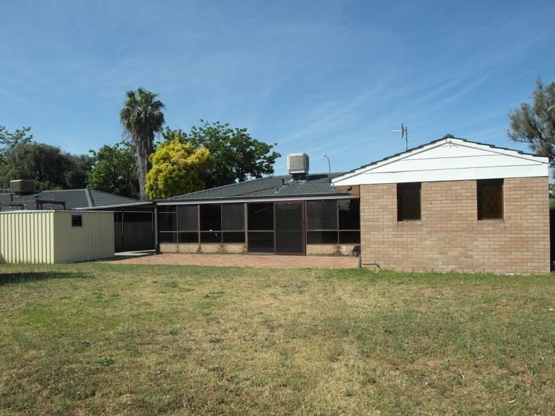 131 Eudoria Street, Gosnells WA 6110