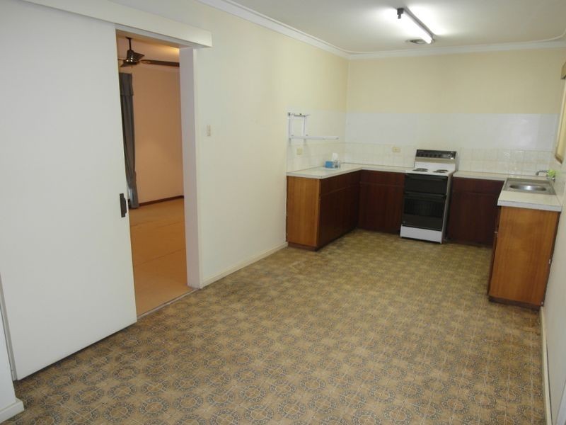 1 Orlestone Street, Gosnells WA 6110