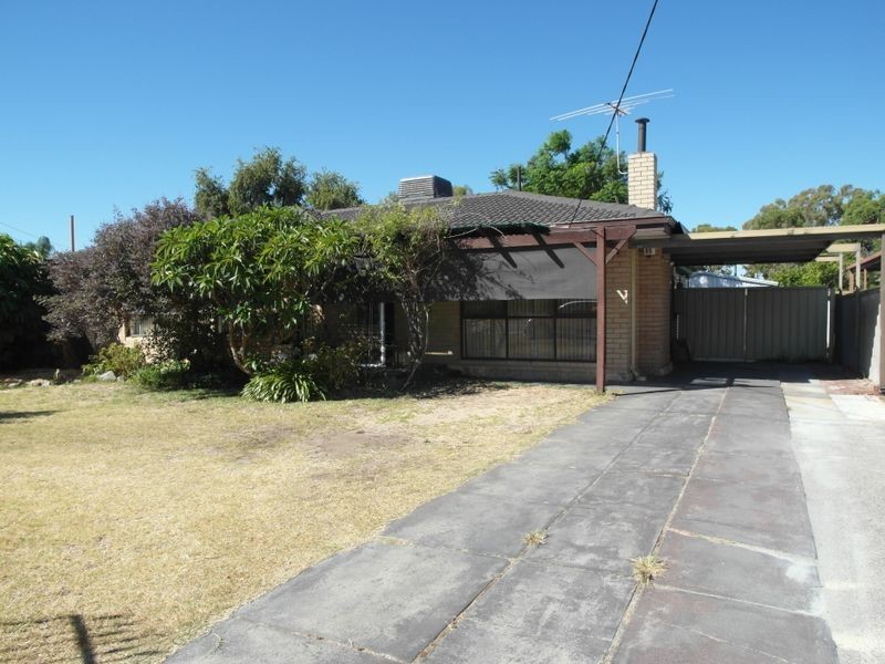 8 Crandon Street, Gosnells WA 6110