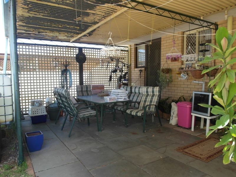 8 Crandon Street, Gosnells WA 6110