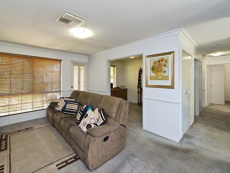 8/2 Glennis Close, Gosnells WA 6110