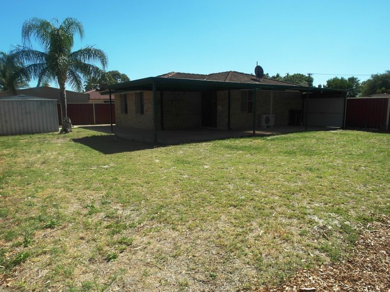 5 Dwyer Crescent, Gosnells WA 6110