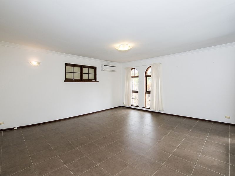 36 Holling Street, Maddington WA 6109