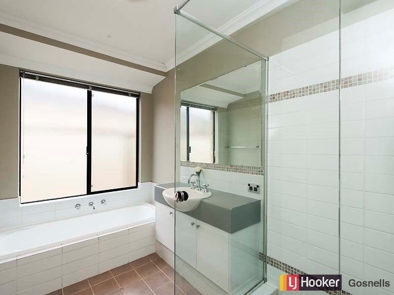 12 Banda Blvd, Canning Vale WA 6155