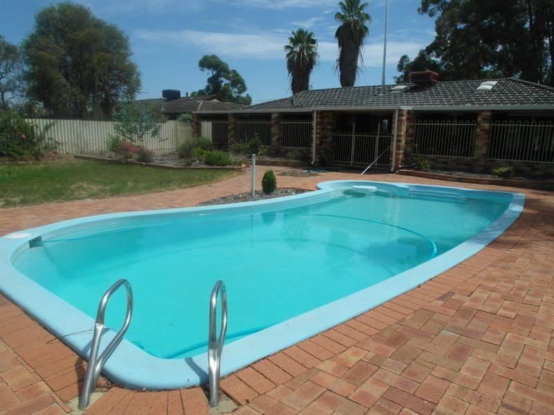 73 Doorigo Road, Armadale WA 6112