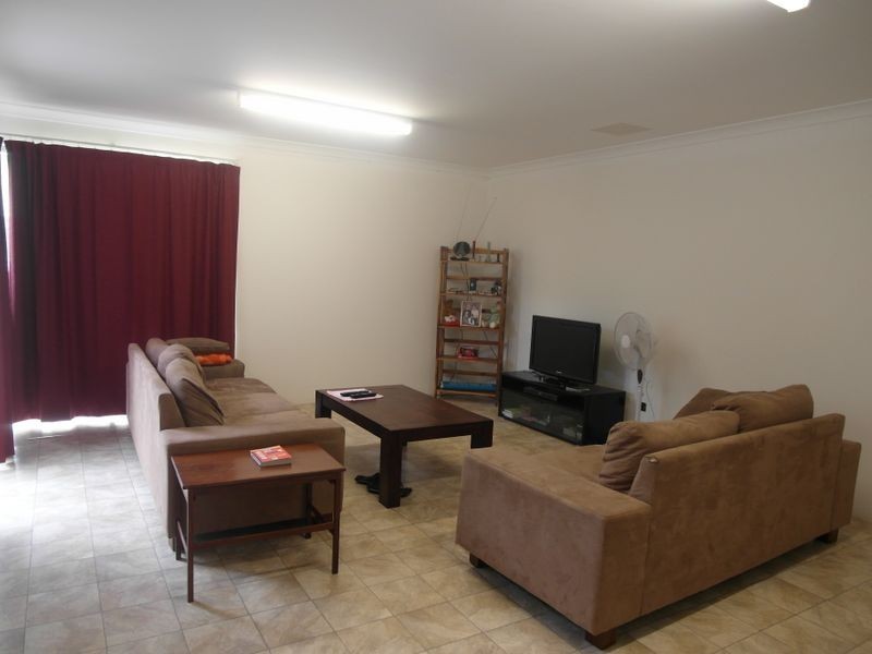 11 Walter Street, Gosnells WA 6110