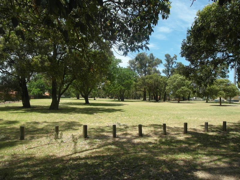 11 Walter Street, Gosnells WA 6110