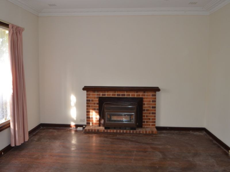 33 Peet Street, Harvey WA 6220