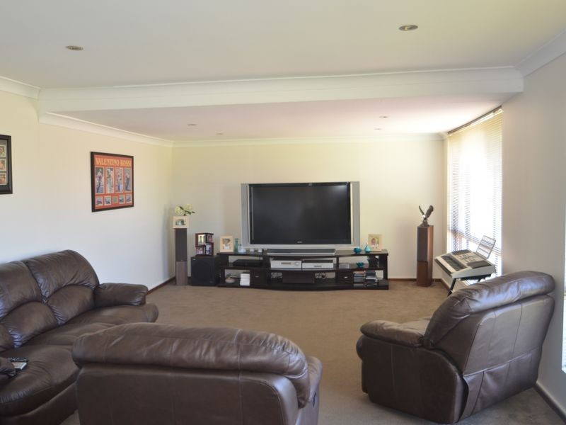 24 Minella Road, Harvey WA 6220