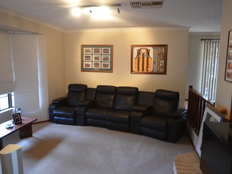 35 Hinge Road, Harvey WA 6220