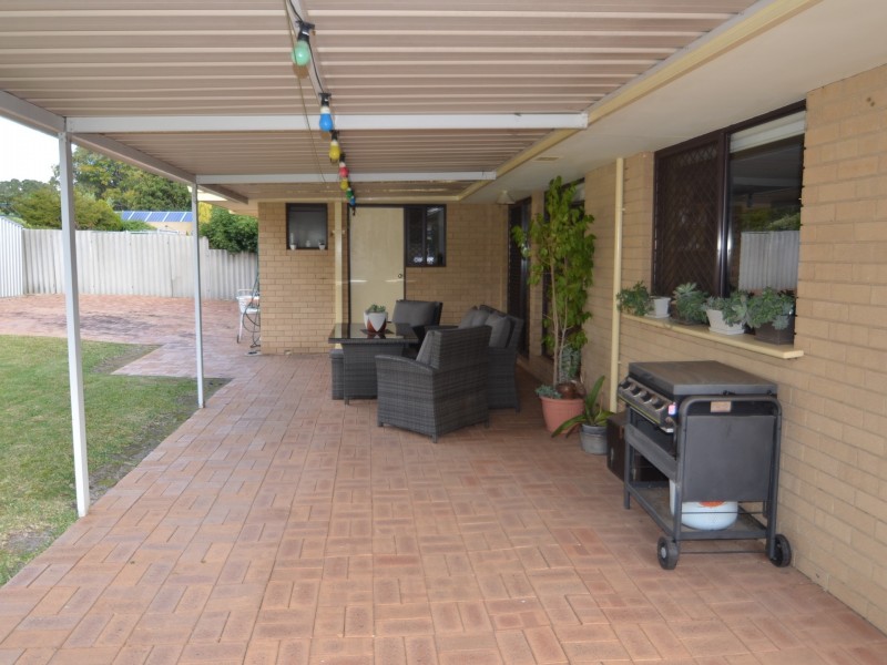 35 Hinge Road, Harvey WA 6220