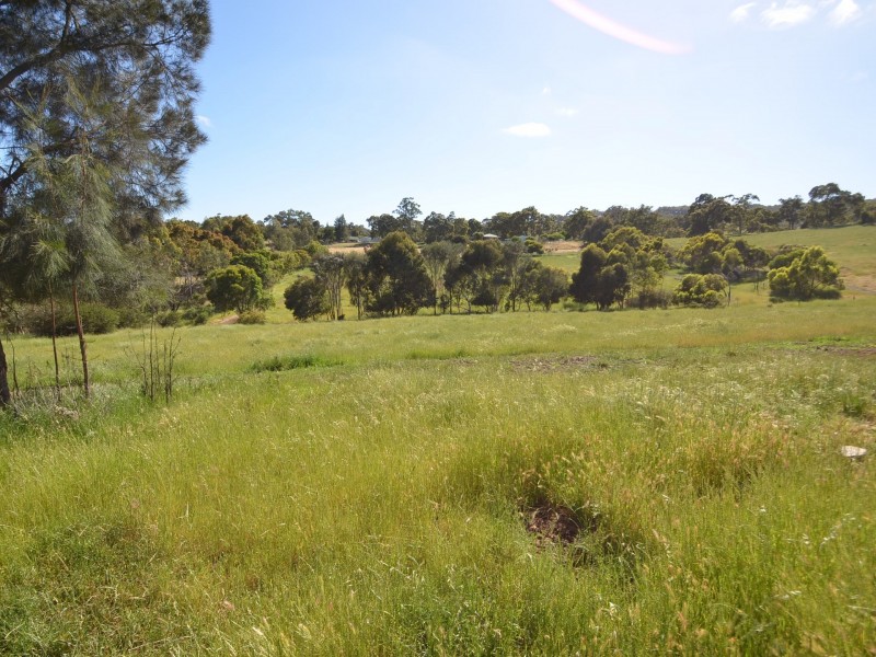 47 Logue Road, Harvey WA 6220