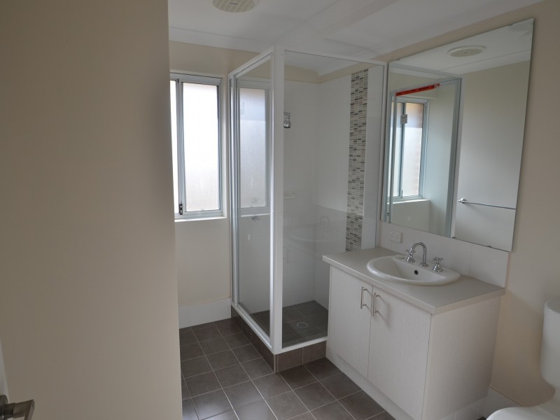 2 Raneri Avenue, Harvey WA 6220