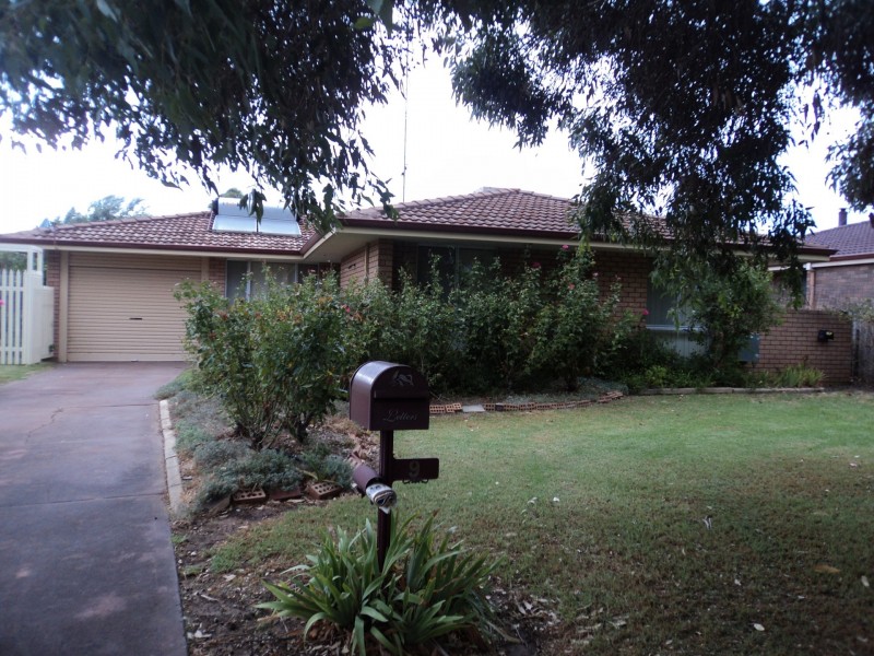 9 Minella Road, Harvey WA 6220