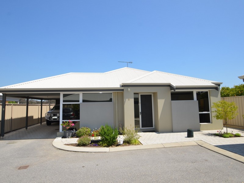 Unit 4/16 Jacobs Drive, Harvey WA 6220