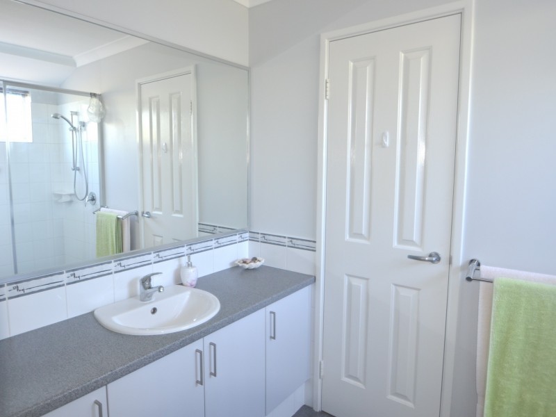 Unit 4/16 Jacobs Drive, Harvey WA 6220