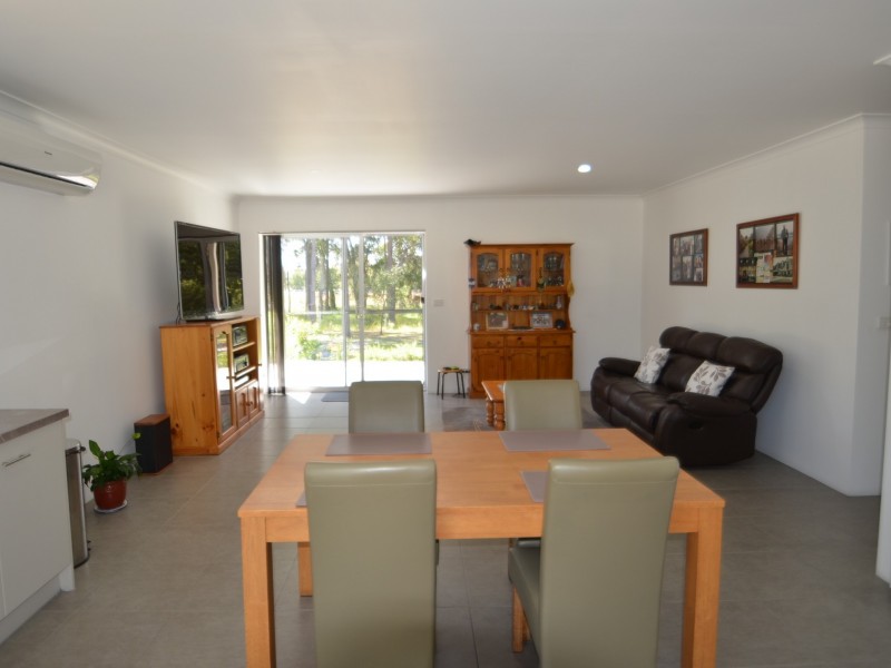 203 Thornton Drive, Uduc WA 6220