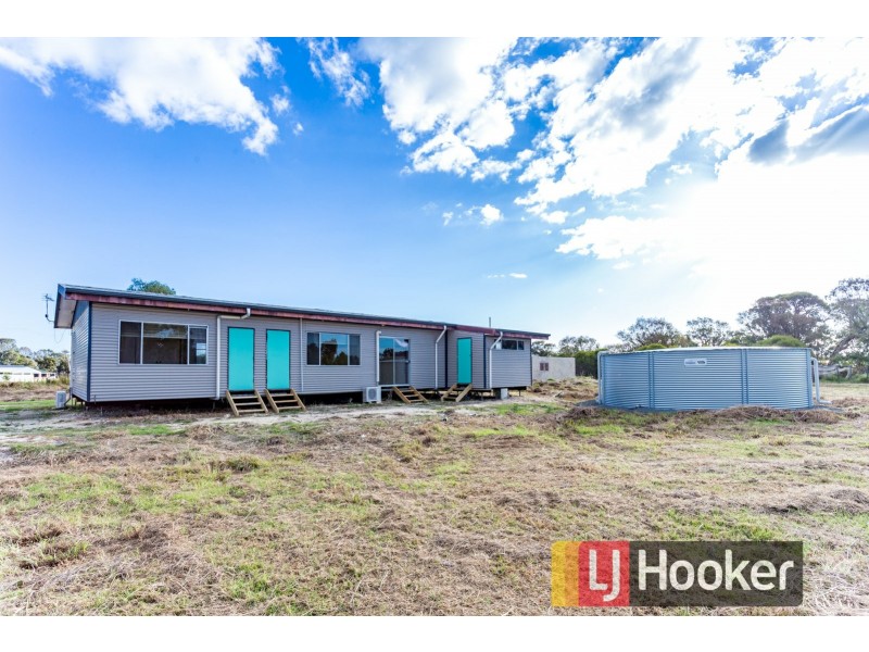42 Roberts Road, Hamel WA 6215
