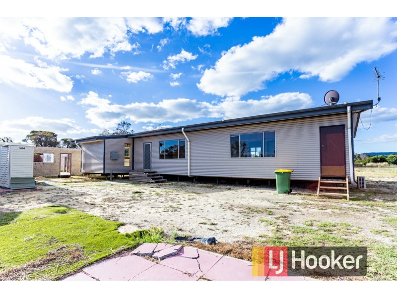 42 Roberts Road, Hamel WA 6215